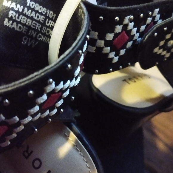 Torrid strap studded wedge boho heels - Picture 4 of 5